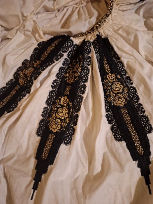 Haine tradiționale momârlanesti