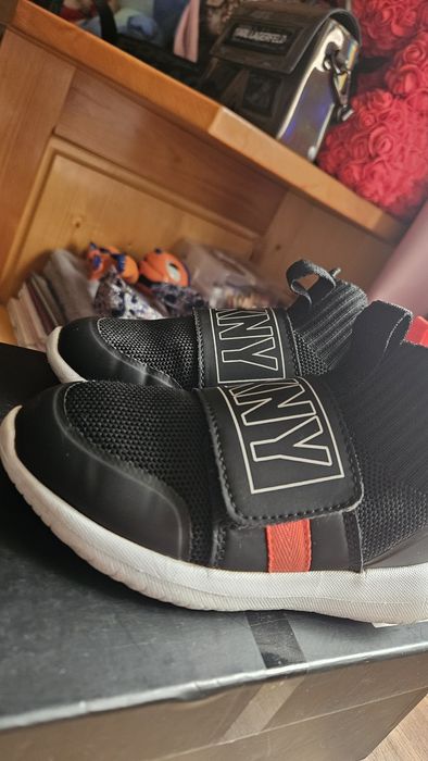 Маратонки унисекс DKNY