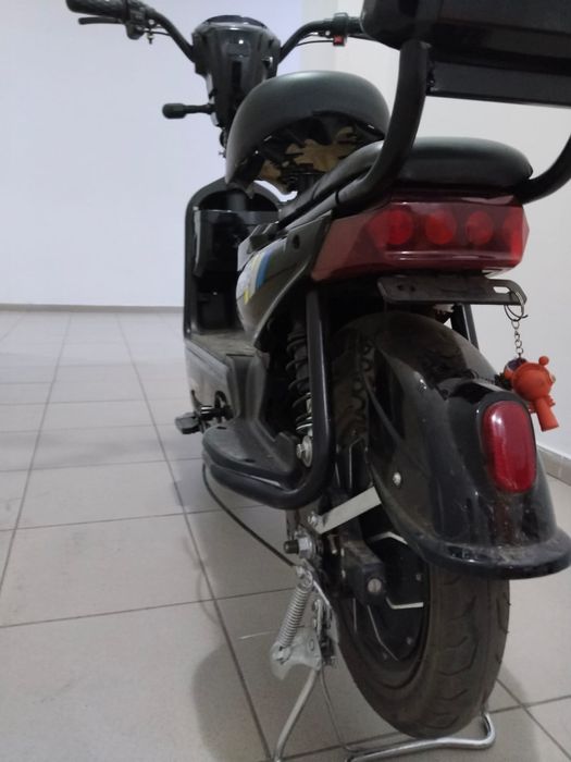 Электроскутер...