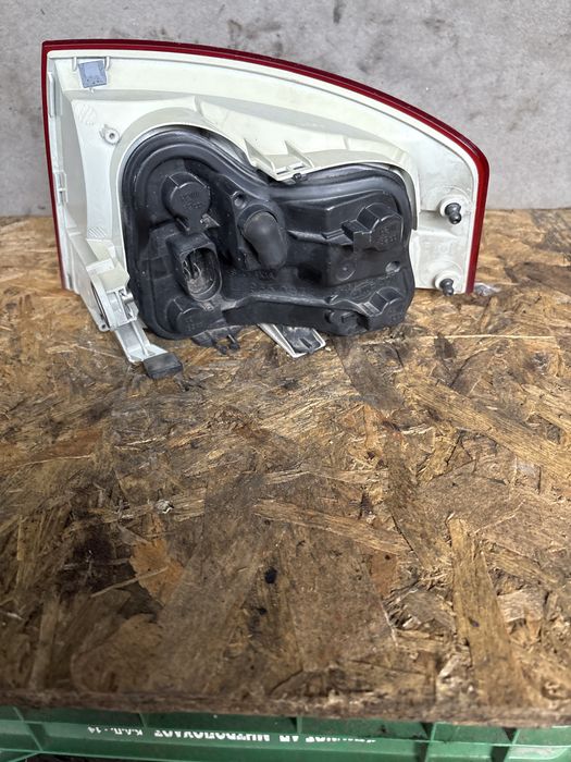 Ляв стоп за Audi A4 B7 седан