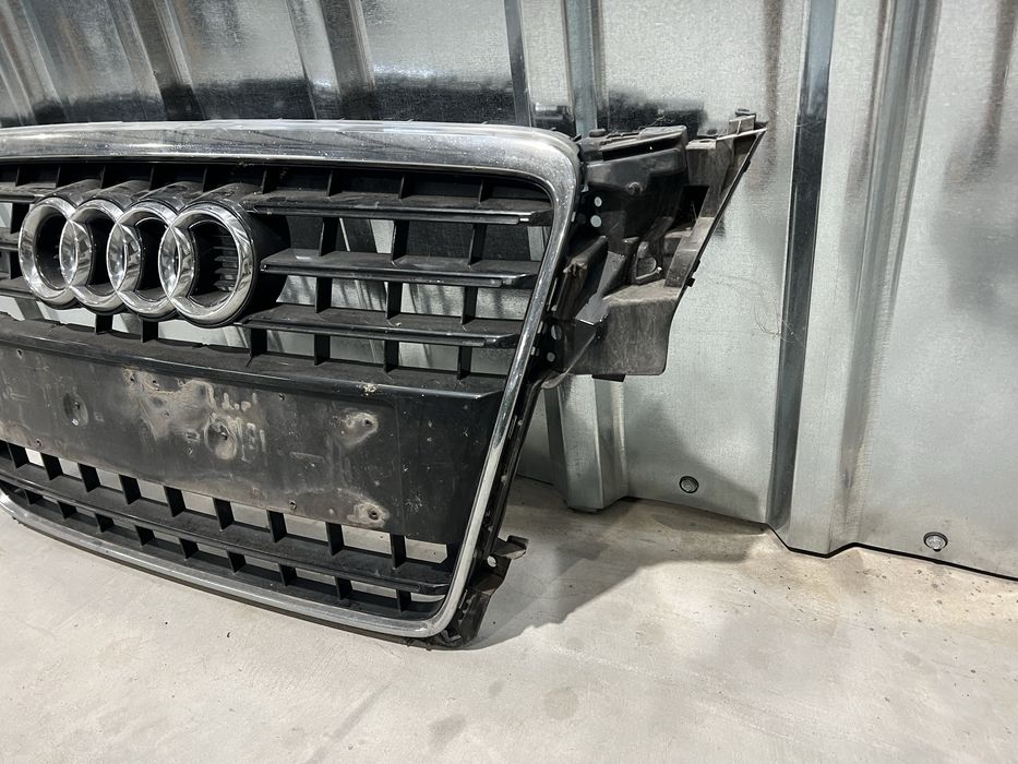 Решетка за предна броня AUDI A4 B8 (2008-2010)
