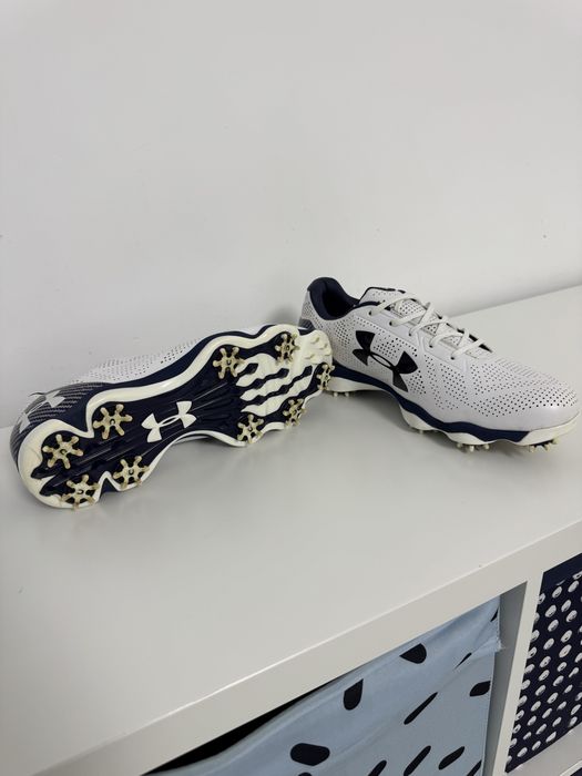 Adidasi Under Armour