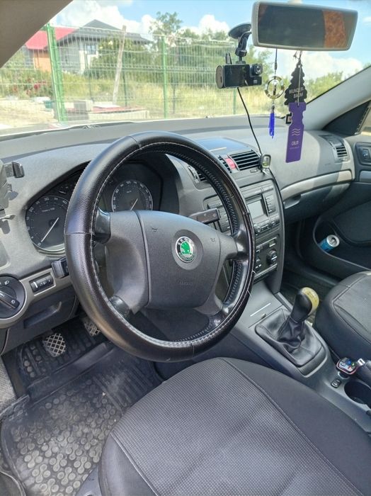 Skoda Octavia 105