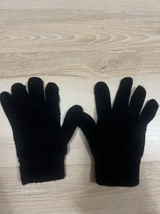 Ръкавички и шалове