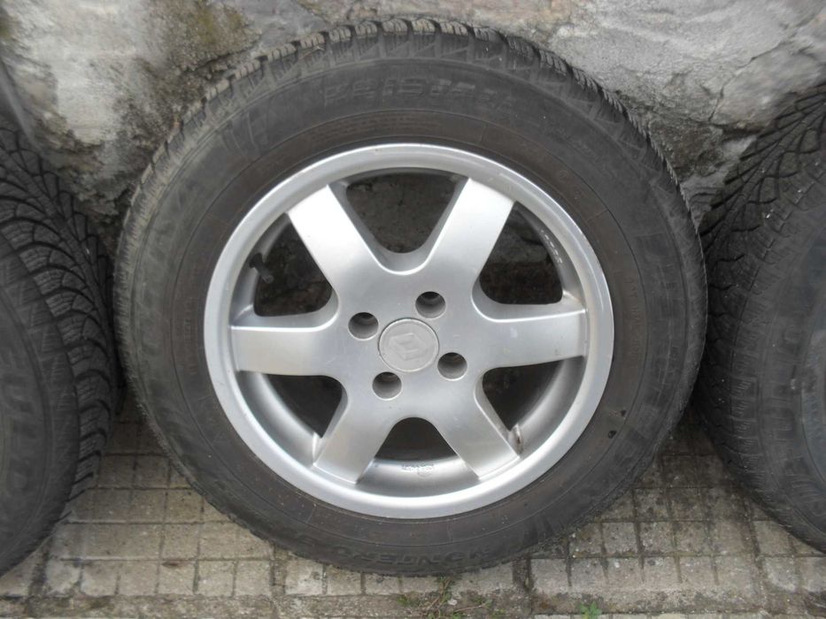 Алуминиеви джанти R15 и зимни гуми 195/65/15, цена 180€
