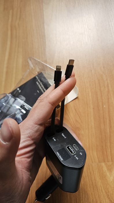 Incarcator rapid auto pt telefon