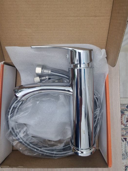 Смеситель для раковины