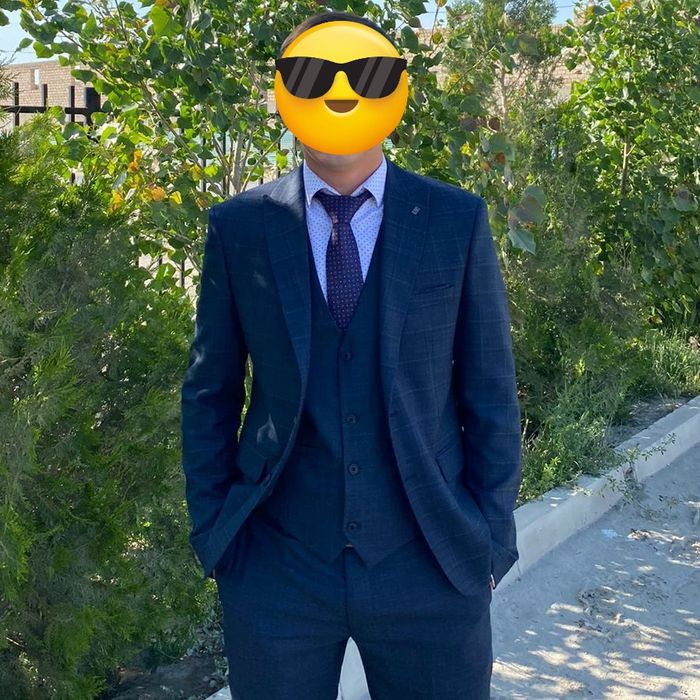 Продам костюм хорошего качества 52р