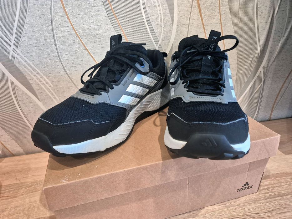 ADIDAS Обувки Tracefinder