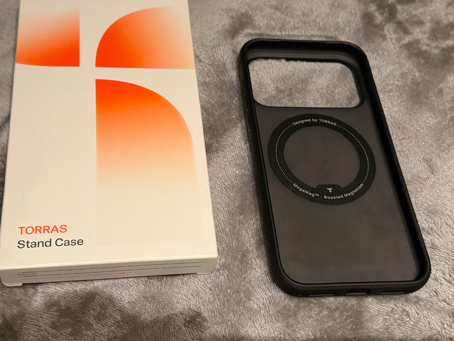 TORRAS 360 Rotatable Stand for iPhone 17 Pro Max Case