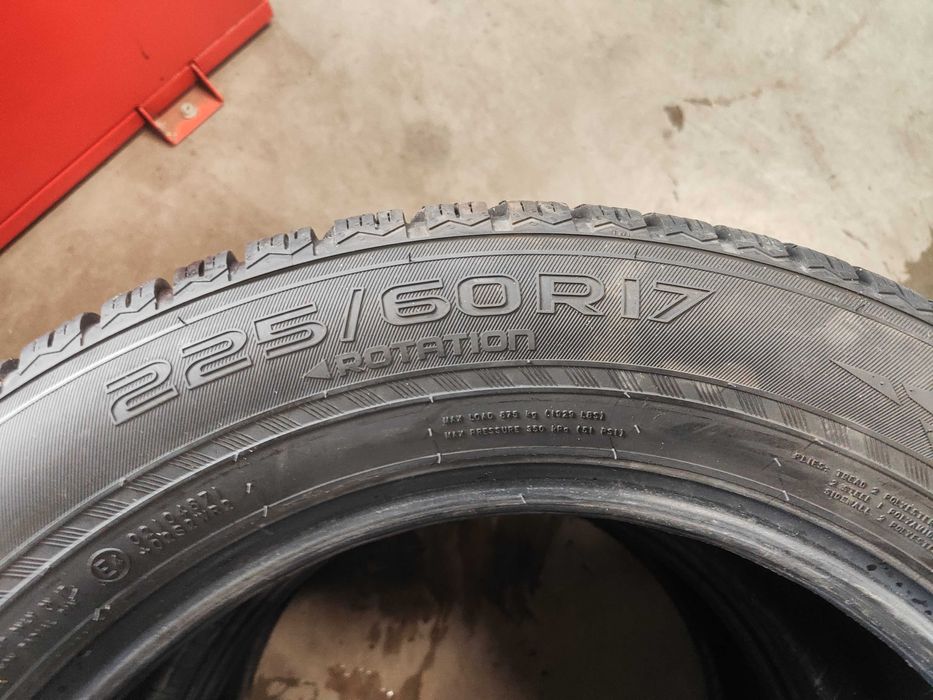 4бр.зимни гуми 225/60/17 Nokian