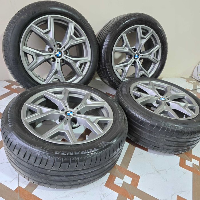 R18 5x112 saka diskalar balonlari bilan 225/50- 4 dona (b/u)