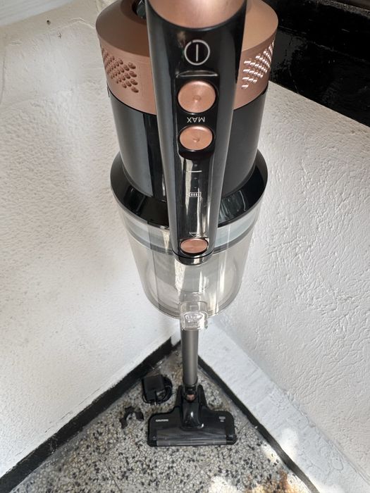 Вертикална Безжична Прахосмукачка Grundig VCP 3930 2-в-1, 25.2V, 150W!