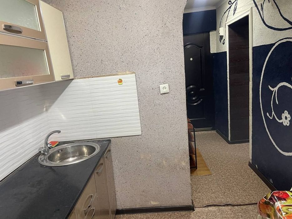 Тегераф 1х комната 2 этаж 200$