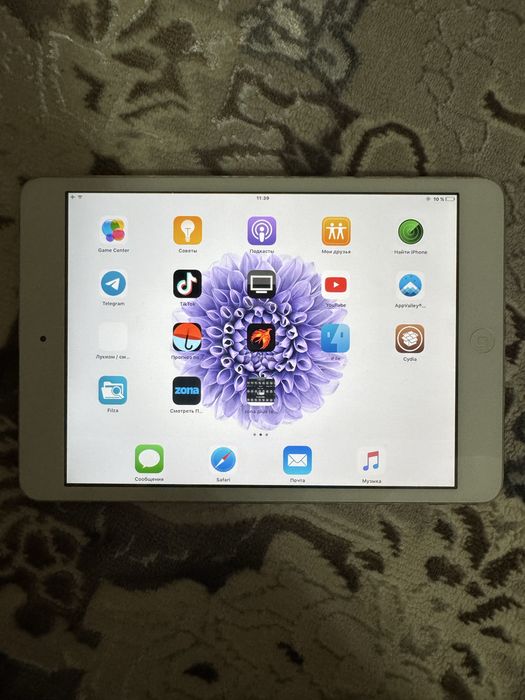iPad mini 1 поколение (Целый, установлен Jailbreak)