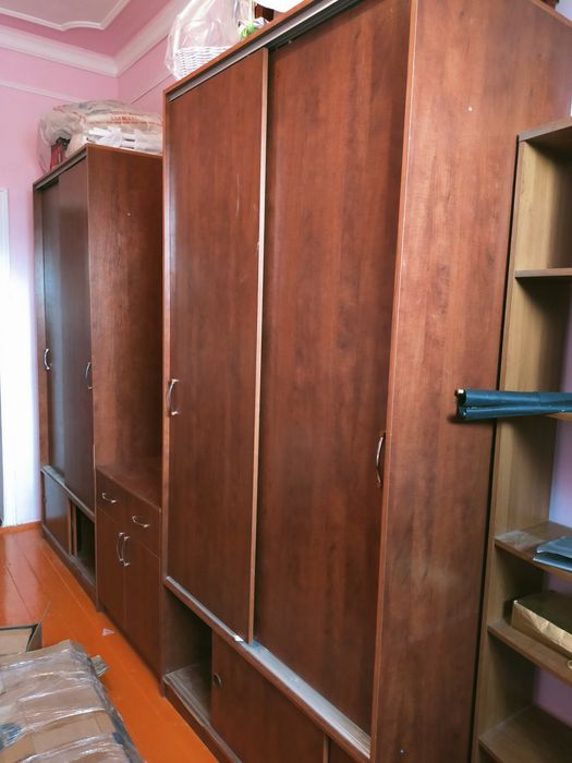 Мебель для спальни или прихожей