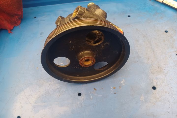 Pompa servodirectie mecanica 7700431286 7700431286 Dacia Logan prima