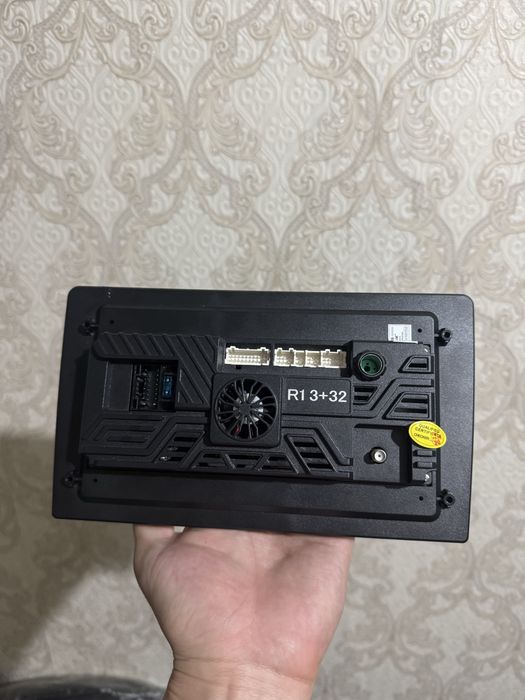 Продам планшет, на автомобиль