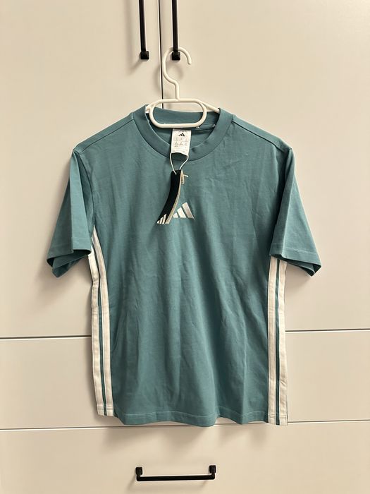 tricou adidas xs nou cu eticheta