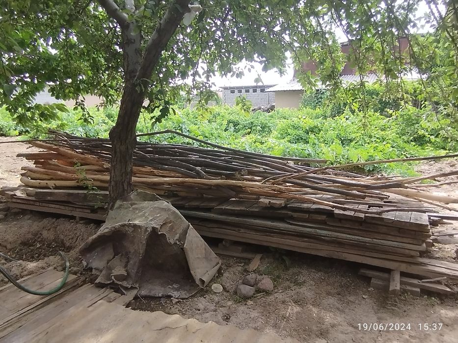 Sotiladi eski yogʻochlar