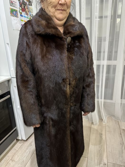 Продам норковую шубу