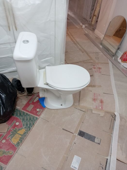 Унитаз б/у, улица сырыаркв 1