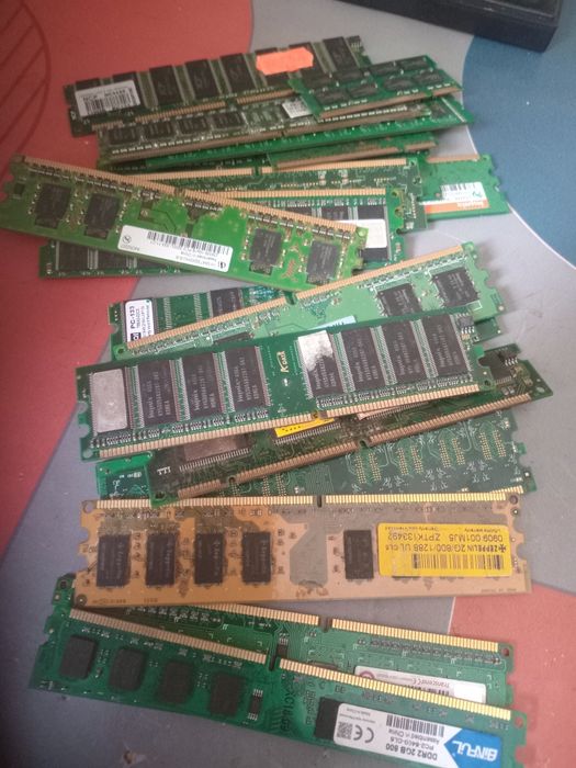 Берём лом электроных плат