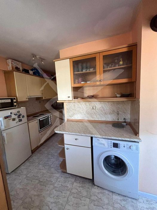 Дава се под наем Двустаен апартамент в Варна, ХЕИ - 55 кв.м за 420 € - Снимка #1