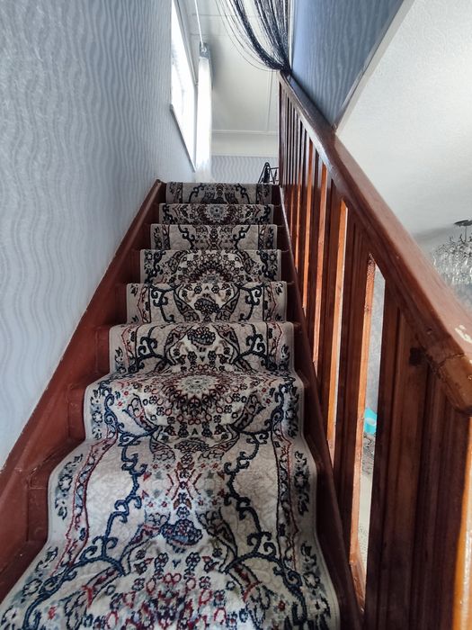 Уй сотилади Нурафшон.Срочно!