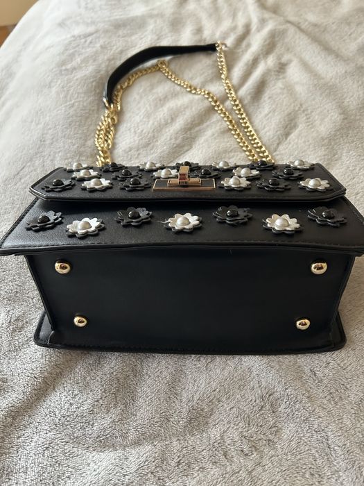 Нова компактна дамска чанта