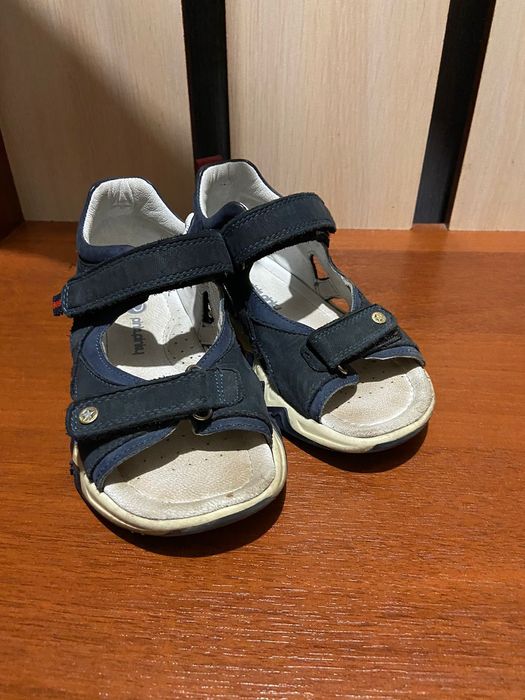 Продам сандали на мальчика ортопеды