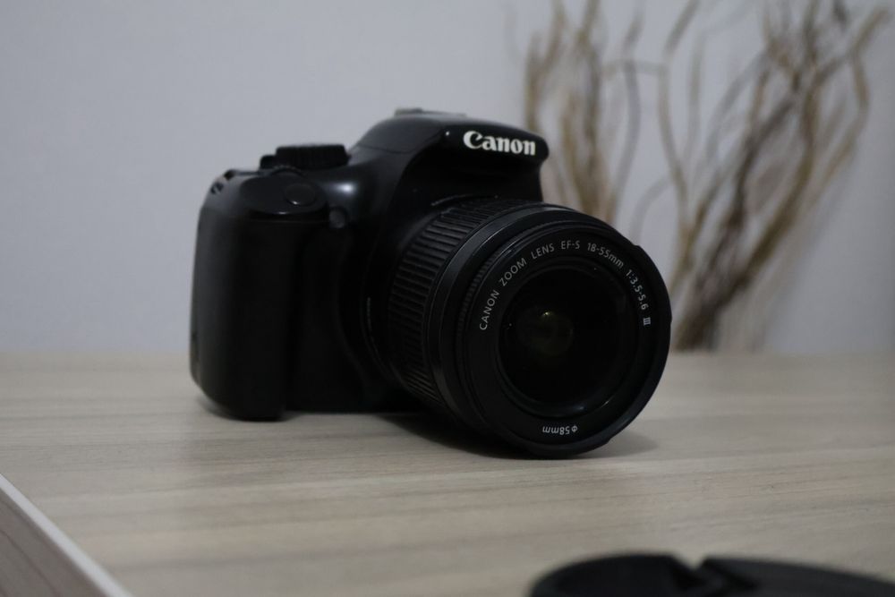 Aparat foto canon eos 1100d