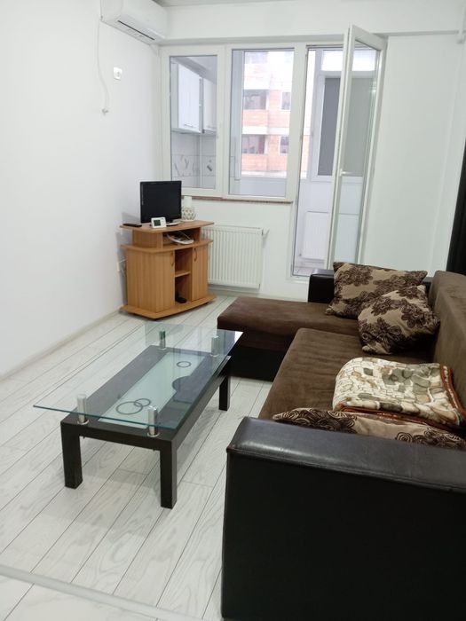 Inchiriez garsoniera dubla