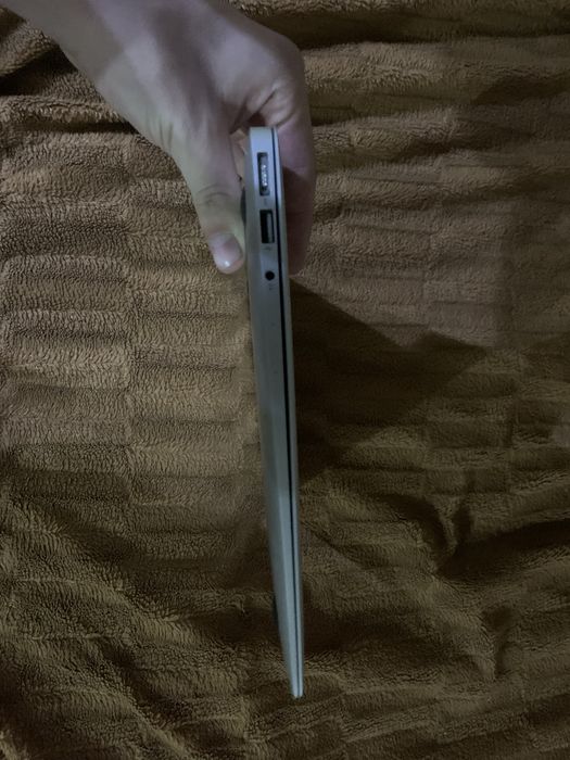 MacBook Air 13” Early 2015 SSD