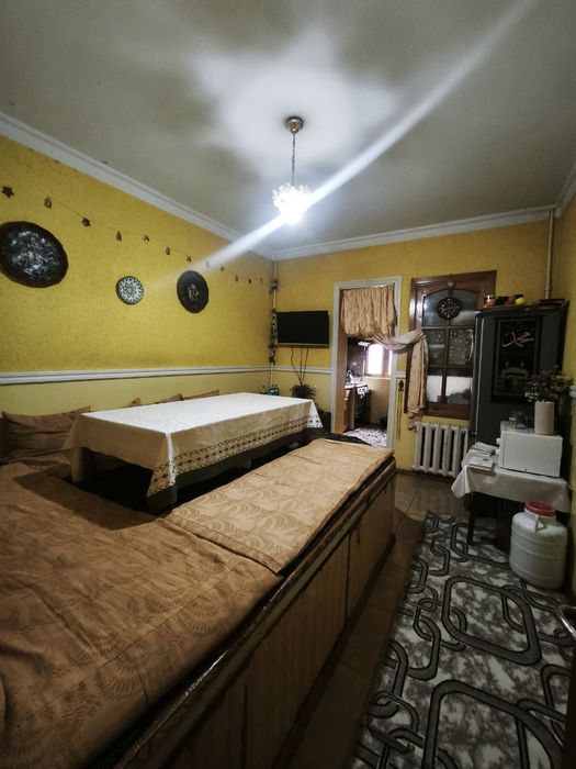 Мирабадский р-н. Массив 4 куйлюк. 3-х комн, кВ. 78м².