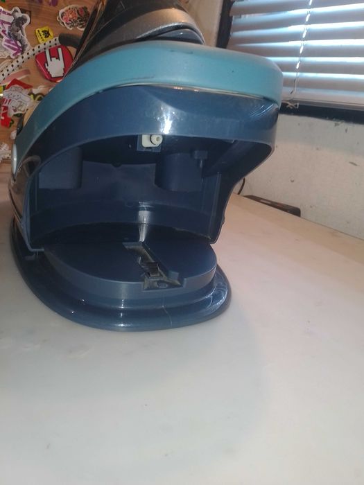 statie fier calcat cu aburi  HKOENIG ,incompleta , ca defecta