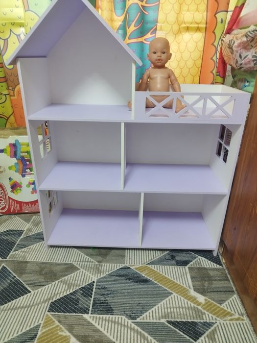 Продам кукольный домик