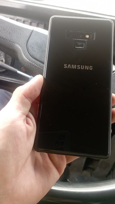 Продам Самсунг Note 9