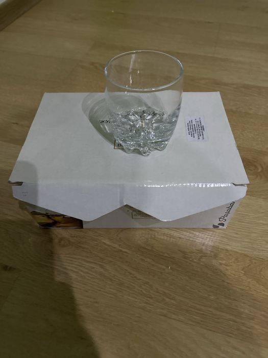 Set pahare plus carafa / set pahare aurite / set pahare simple