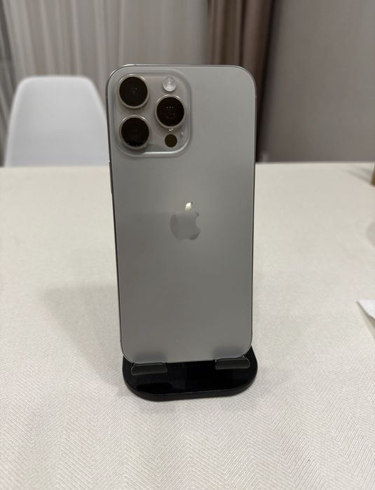 Продам айфон 16 про макс