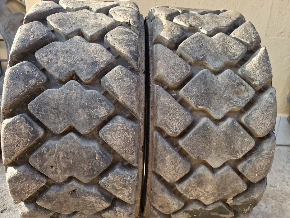 Anvelope Bobcat 10-16.5 marca Titan