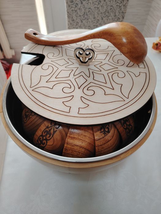 Аренда Стол трансформер стулья