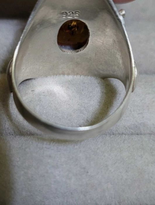 Inel vintage din argint cu chihlimbar natural