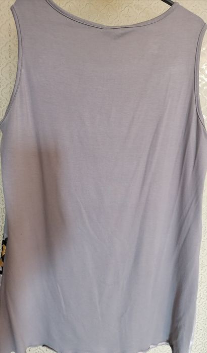 Нова блуза без ръкави
