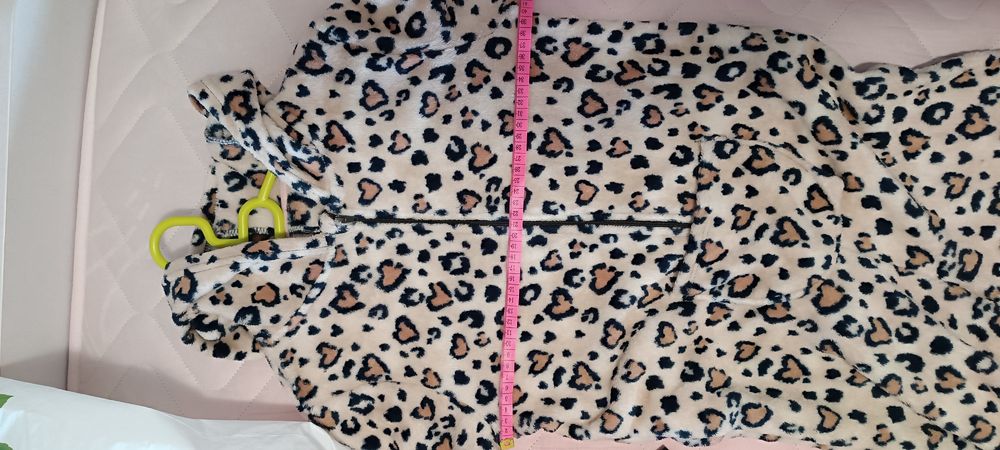 Плюшена пижама от HM