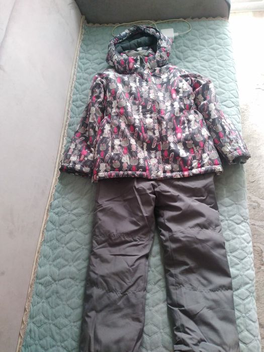 Продам зимний куртка для девочек
