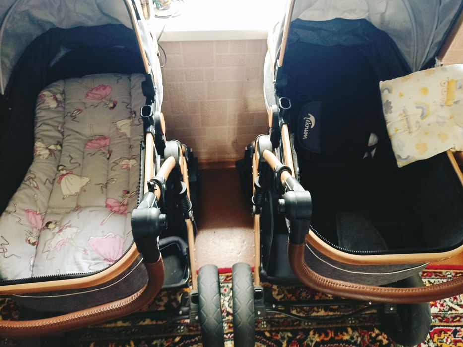 Срочно Продам детскую коляску трансформер