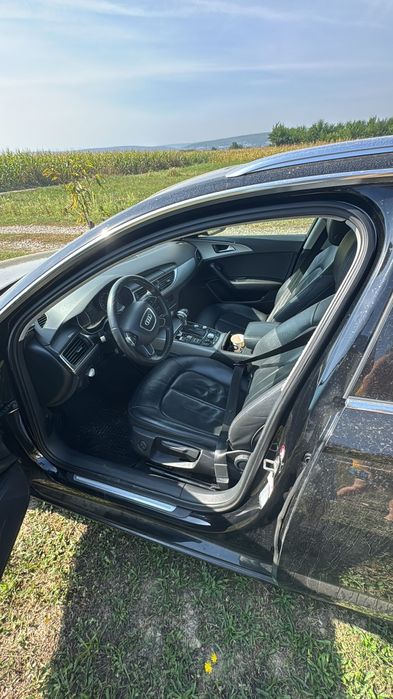 Vând Audi a6 c7 mașina e adusa pe roti din germania
