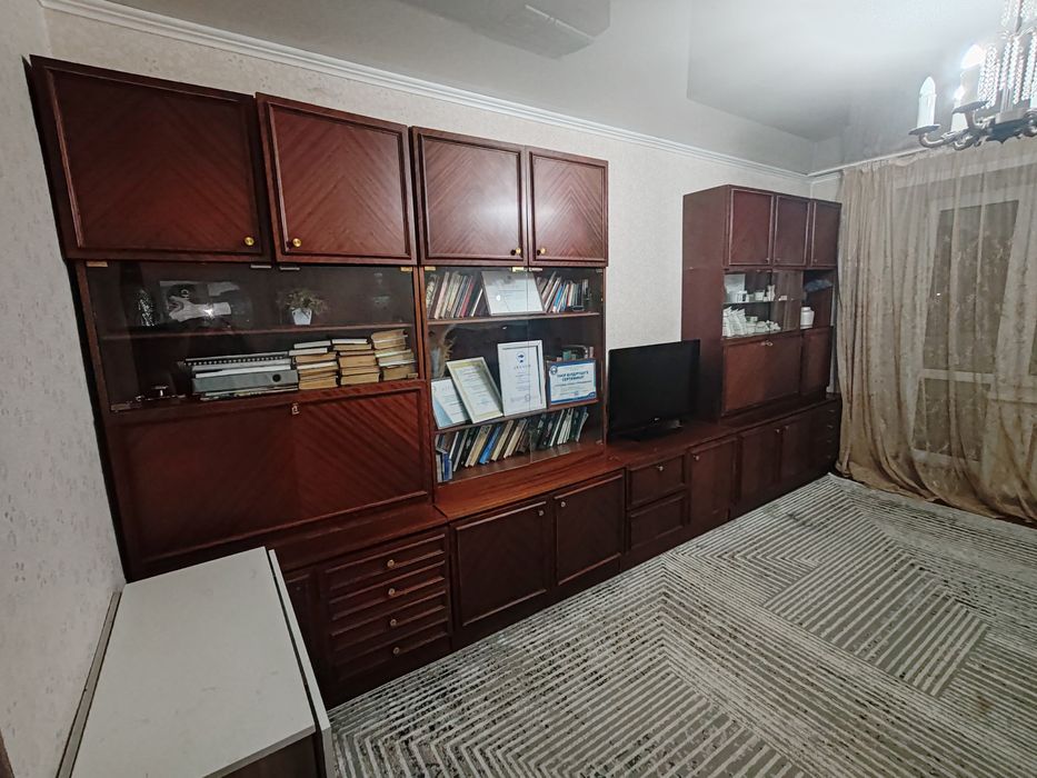 Стенка, сервант, шкаф