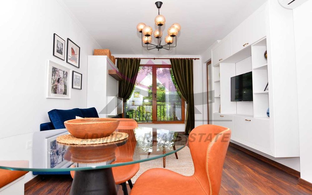 Дава се под наем Двустаен апартамент в к.к. Св.Св. Константин и Елена - 62 кв.м за 650 € - Снимка #2